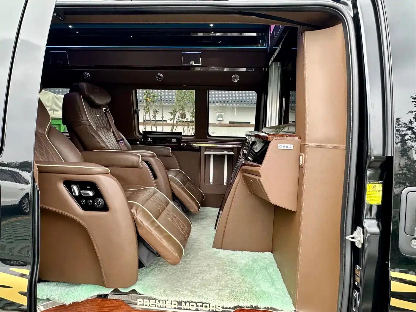2017 SAVANA 6.0L G660S Premium All-Terrain Edition — миниатюра 11