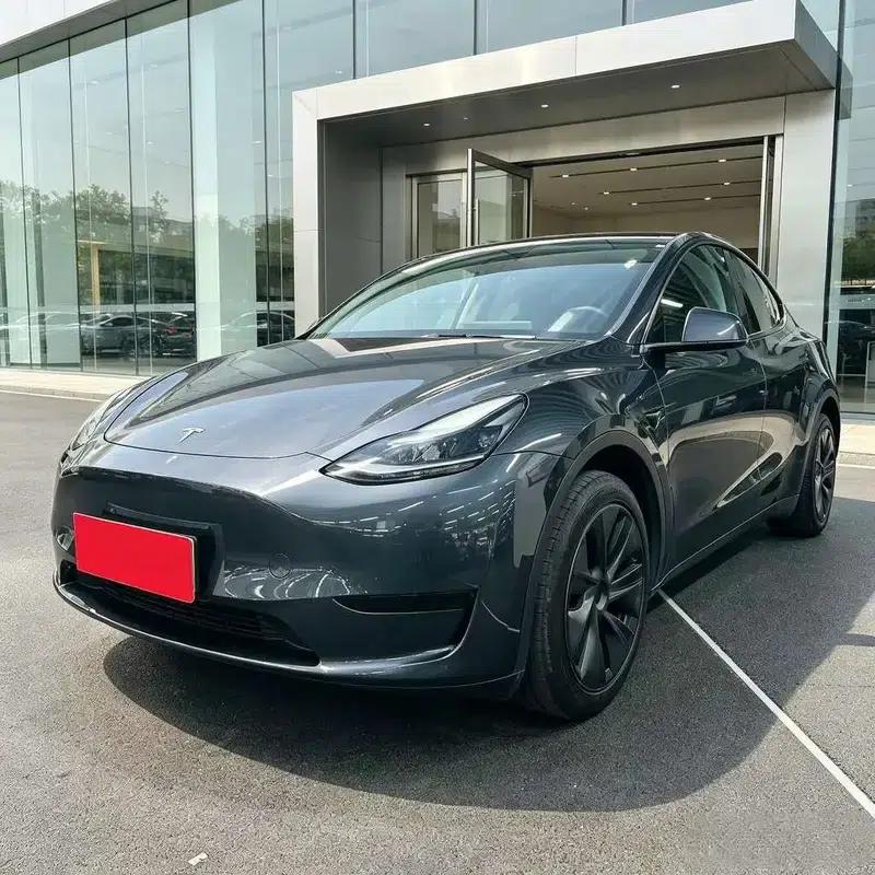Model Y 2024 Rear-Wheel Drive — миниатюра 1
