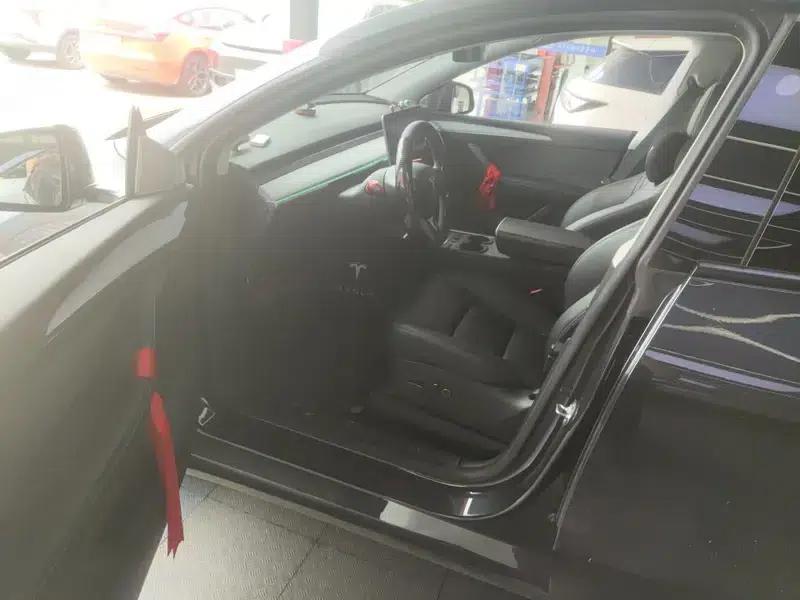 Model Y 2024 Long Range All-Wheel Drive — миниатюра 5