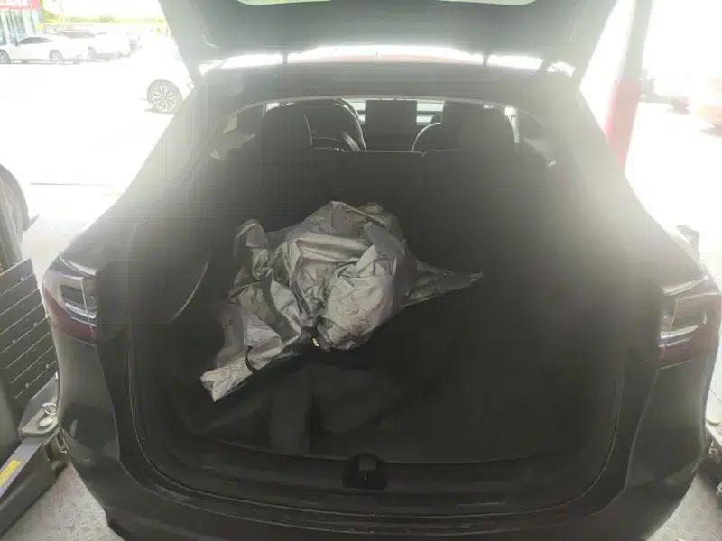 Model Y 2024 Long Range All-Wheel Drive — миниатюра 8