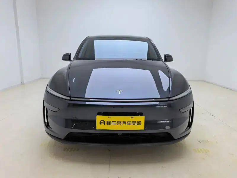 Model Y 2025 Long Range All-Wheel Drive First Edition — миниатюра 2