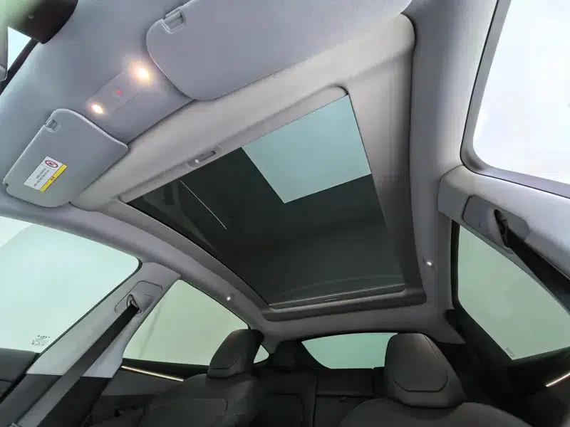 Model Y 2025 Long Range All-Wheel Drive First Edition — миниатюра 19