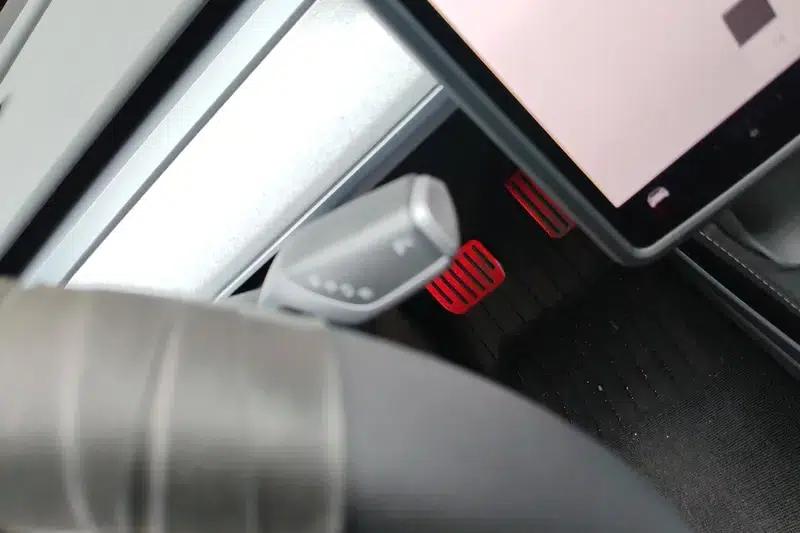 Model Y 2024 Rear-Wheel Drive — миниатюра 10