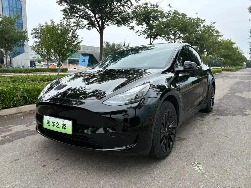 Model Y 2023 Rear-Wheel Drive — миниатюра 1