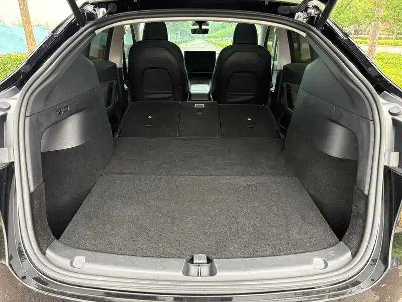 Model Y 2023 Rear-Wheel Drive — миниатюра 15