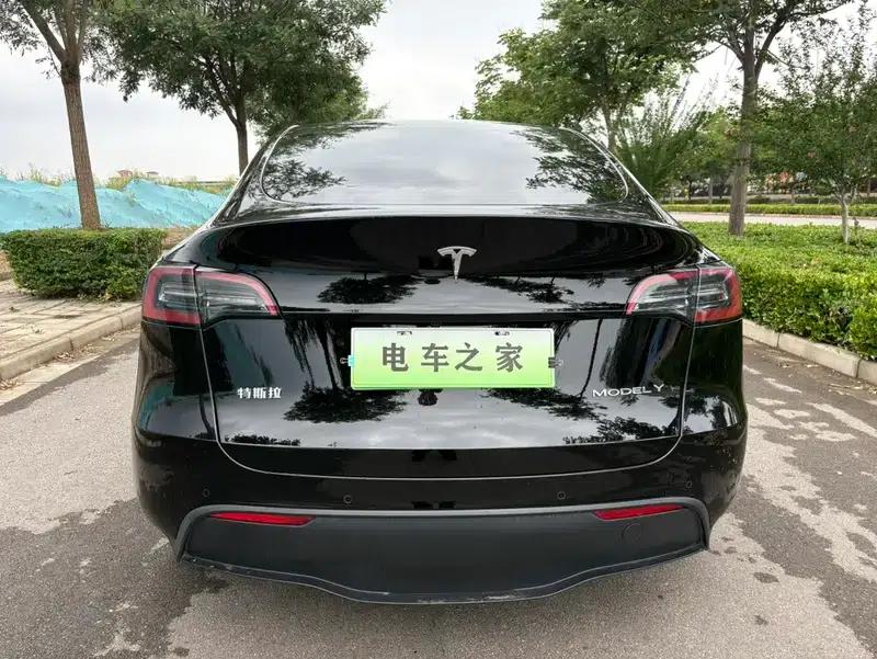Model Y 2023 Rear-Wheel Drive — миниатюра 6