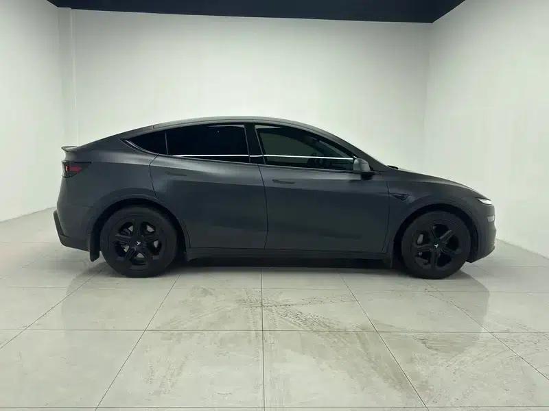 Model Y 2025 Long Range All-Wheel Drive — миниатюра 8