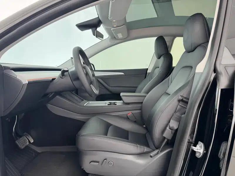 Model Y 2023 Rear-Wheel Drive — миниатюра 13