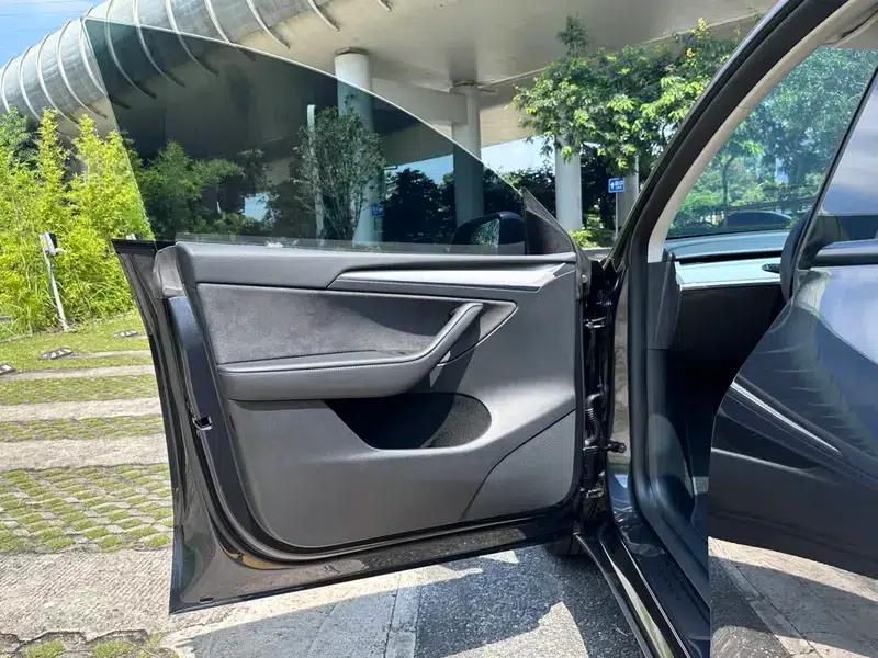 Model Y 2024 Rear-Wheel Drive — миниатюра 28