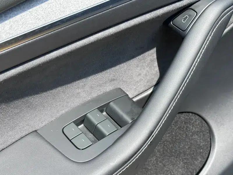 Model Y 2024 Rear-Wheel Drive — миниатюра 29