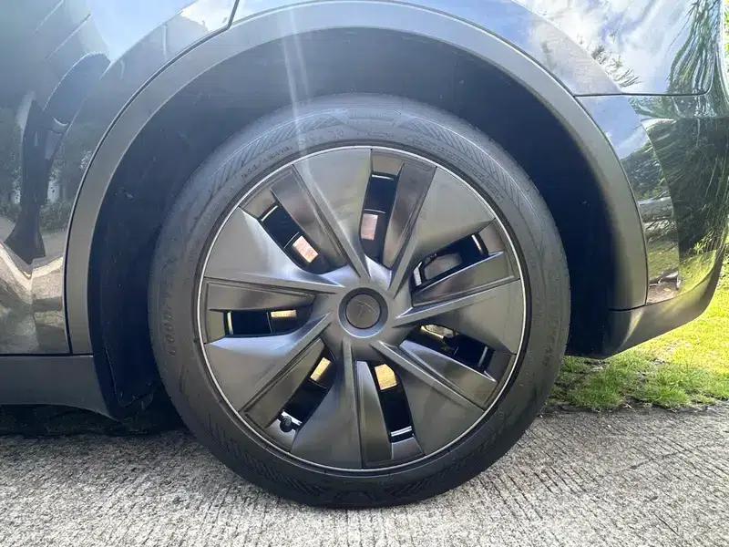 Model Y 2024 Rear-Wheel Drive — миниатюра 9