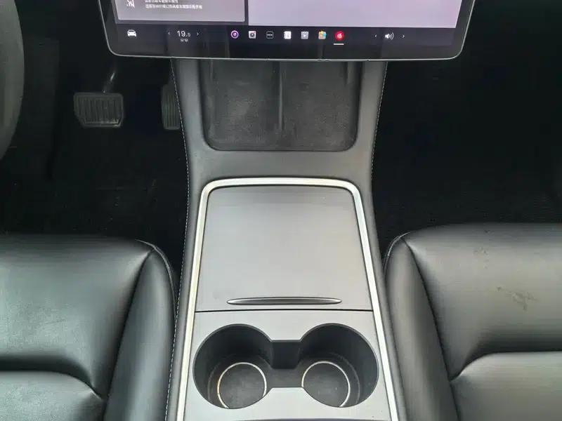 Model Y 2021 Standard Range Rear-Wheel Drive — миниатюра 18