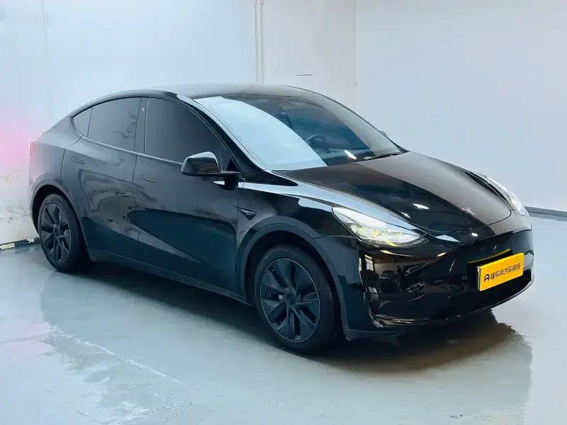 Model Y 2023 Rear-Wheel Drive — миниатюра 3