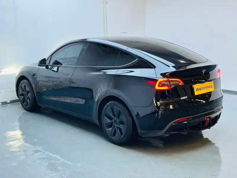Model Y 2023 Rear-Wheel Drive — миниатюра 5