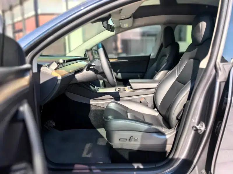 Model Y 2021 Long Range All-Wheel Drive — миниатюра 21