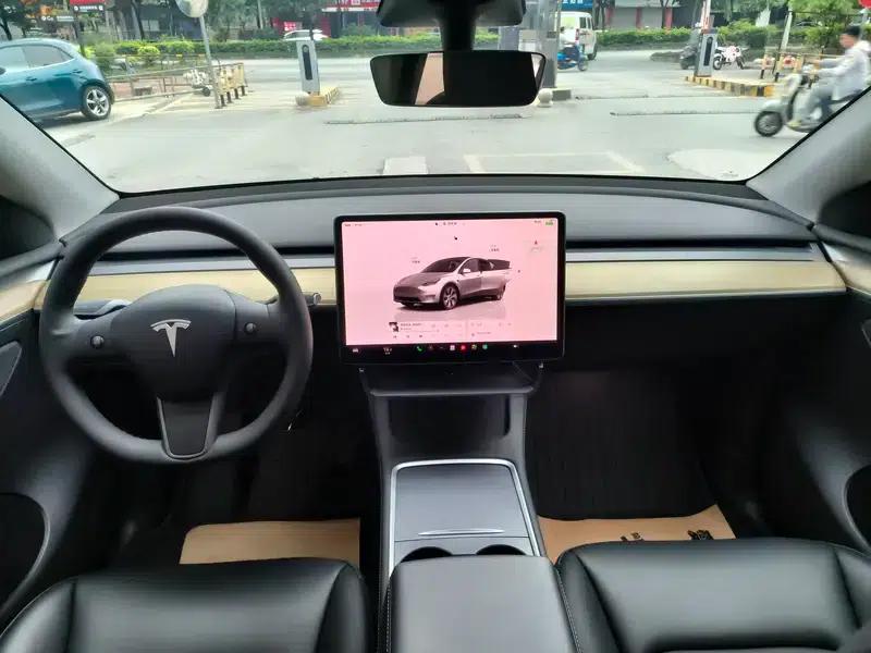 Model Y 2022 Facelift Rear-Wheel Drive Version — миниатюра 7