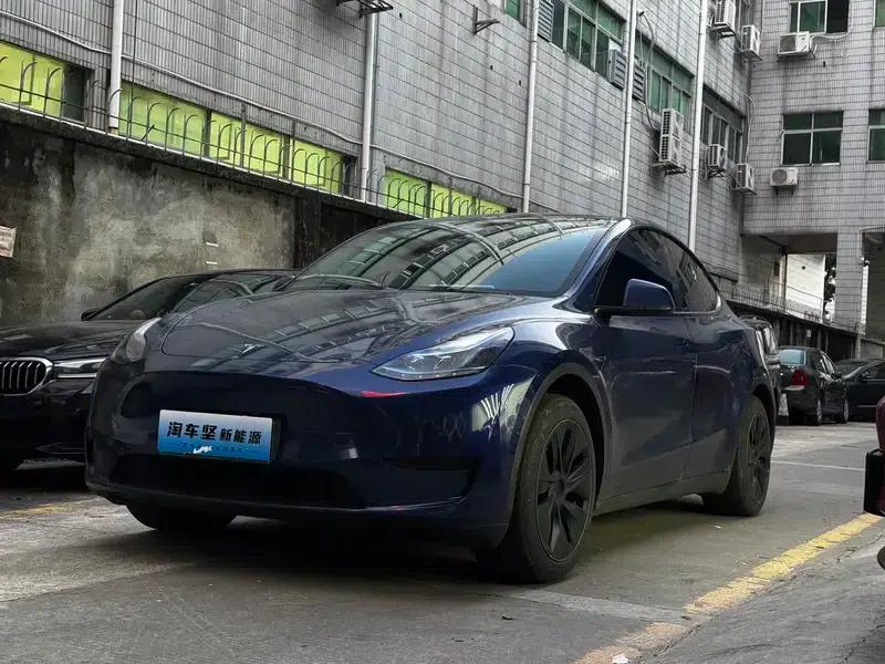 Model Y 2023 Rear-Wheel Drive — миниатюра 1