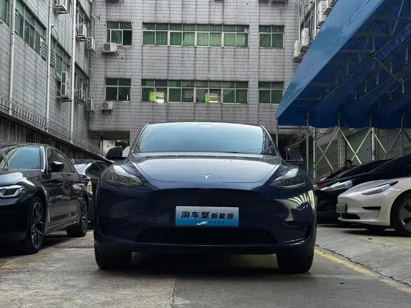 Model Y 2023 Rear-Wheel Drive — миниатюра 2