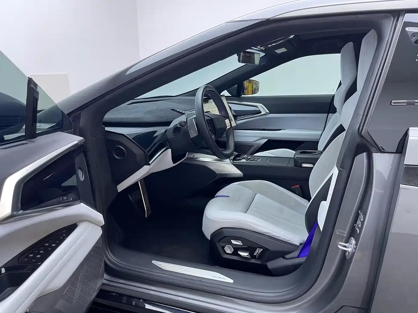 2023 HiPhi Z (Four-seater version) — миниатюра 12