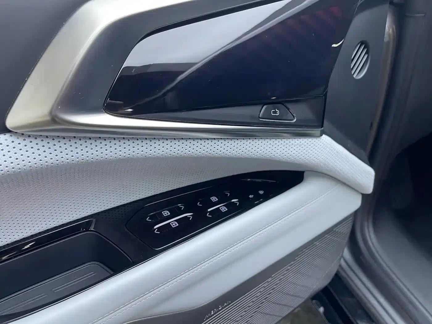 2023 HiPhi Z (Four-seater version) — миниатюра 15