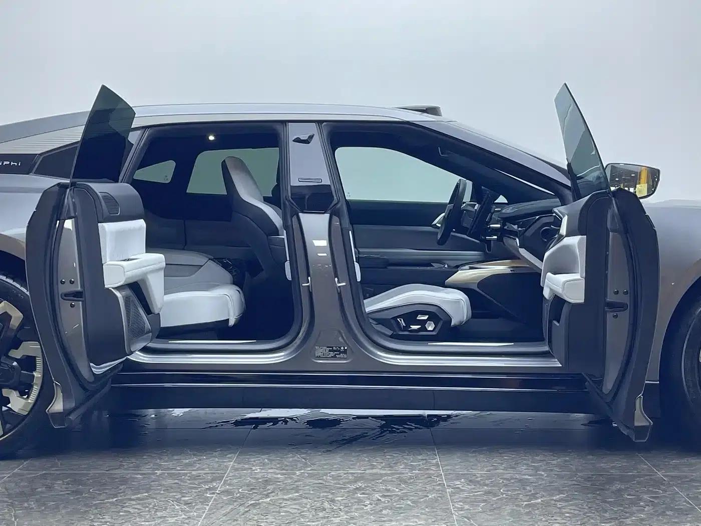 2023 HiPhi Z (Four-seater version) — миниатюра 22