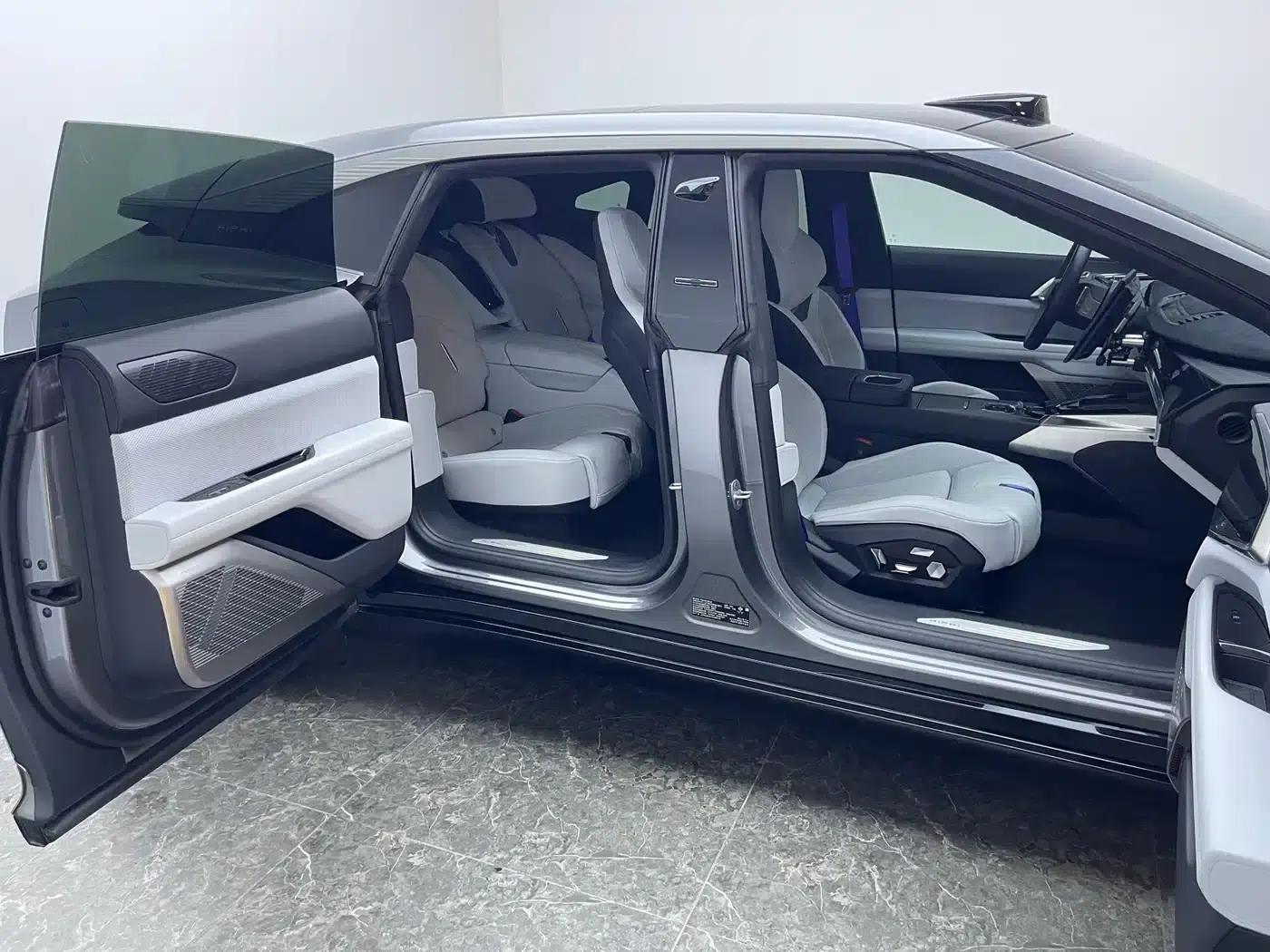 2023 HiPhi Z (Four-seater version) — миниатюра 23