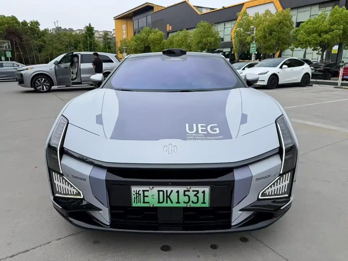2023 HiPhi Z (Four-seater version) — миниатюра 2