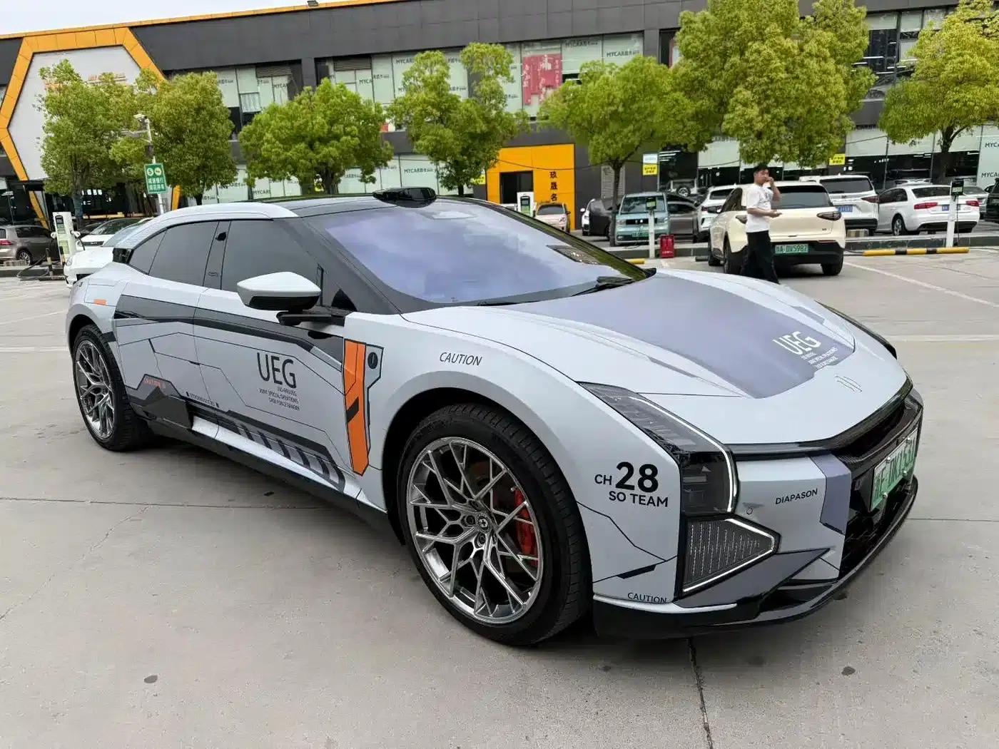 2023 HiPhi Z (Four-seater version) — миниатюра 3
