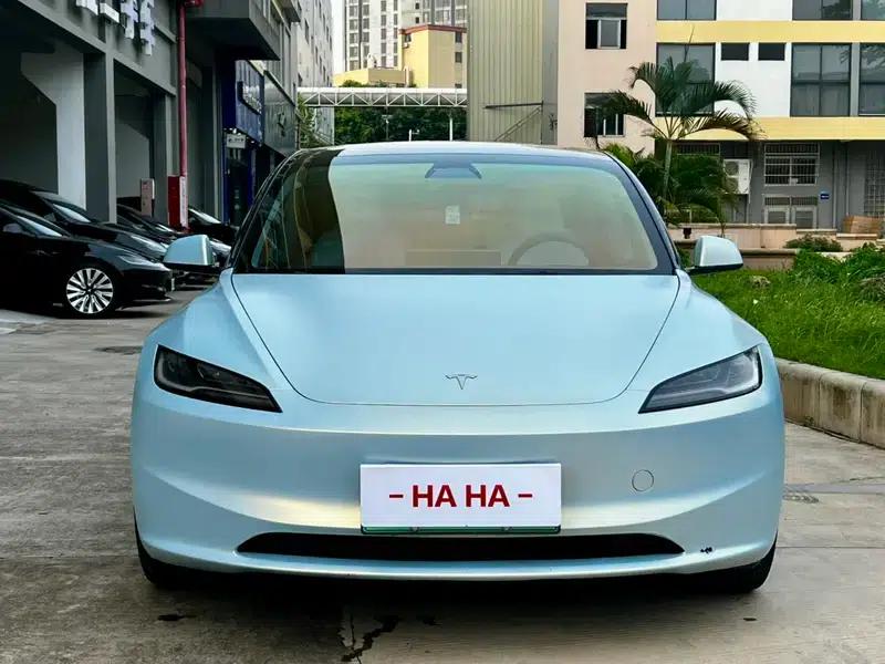 Model 3 2023 Rear-Wheel Drive — миниатюра 2