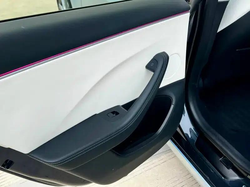 Model 3 2023 Rear-Wheel Drive — миниатюра 17
