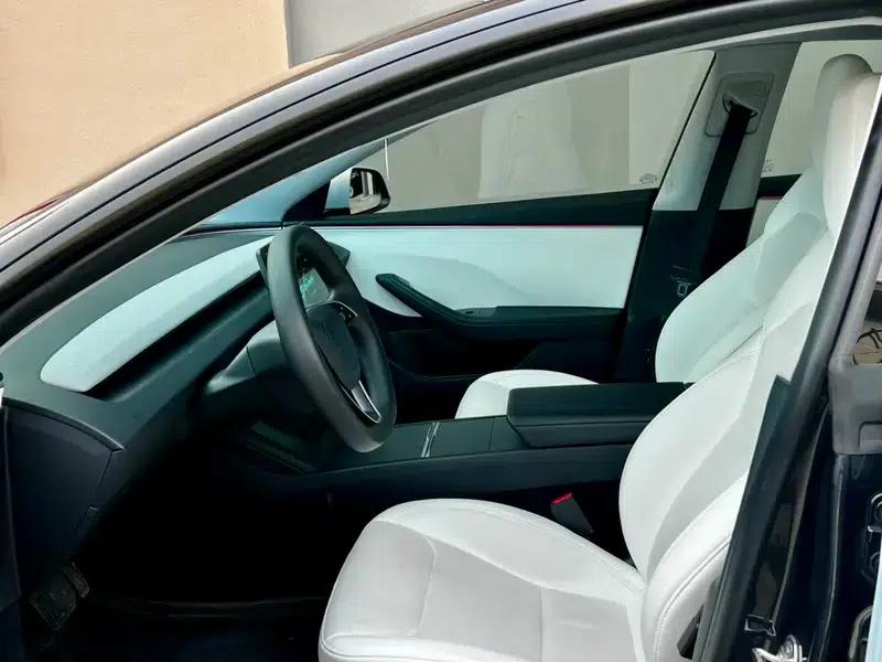 Model 3 2023 Rear-Wheel Drive — миниатюра 35