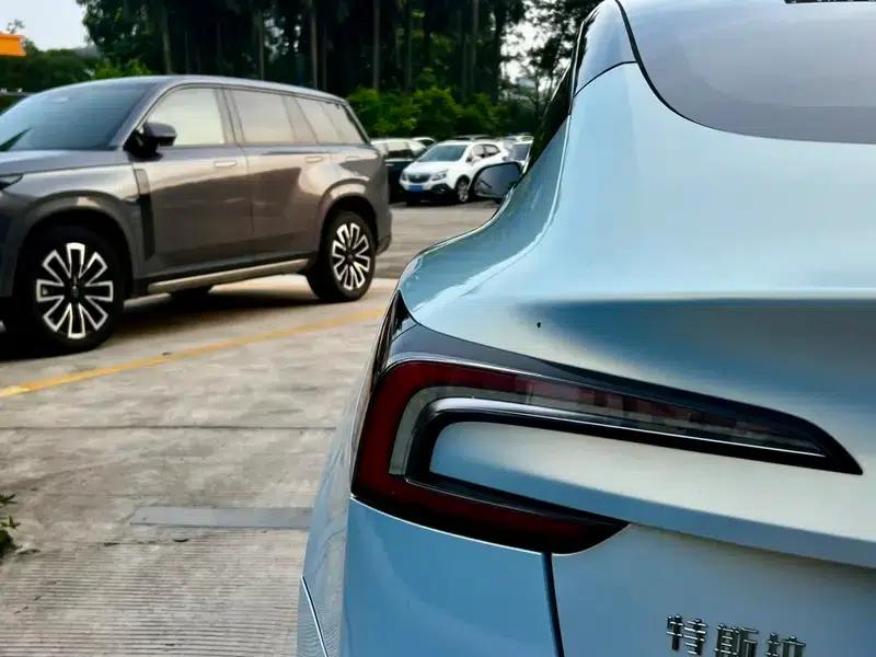 Model 3 2023 Rear-Wheel Drive — миниатюра 8