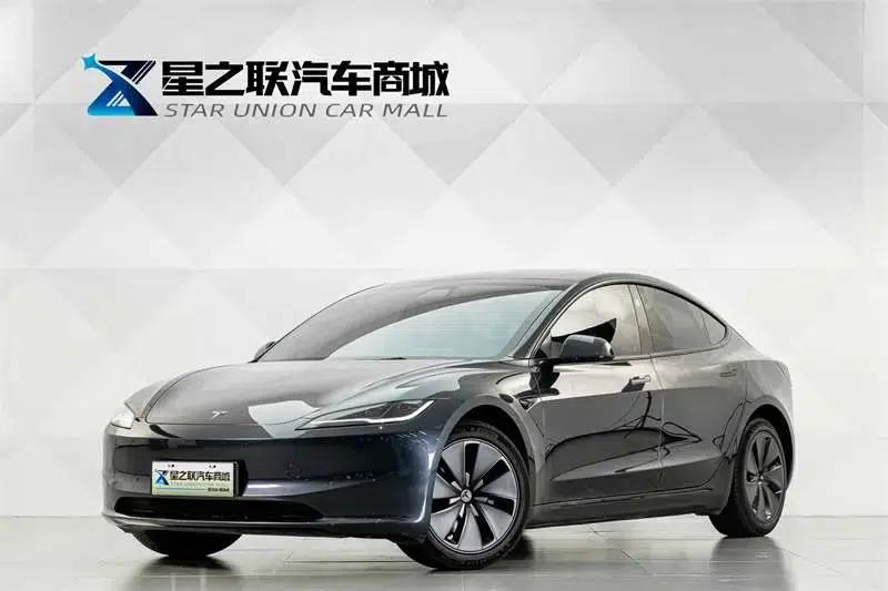 Model 3 2023 Rear-Wheel Drive — миниатюра 1