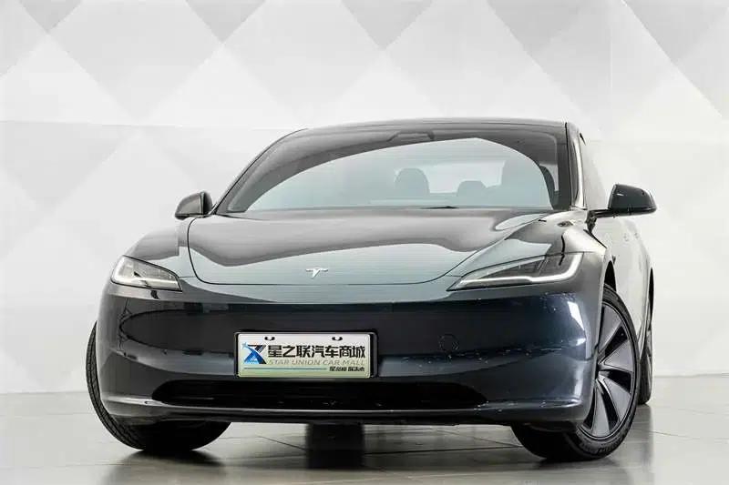 Model 3 2023 Rear-Wheel Drive — миниатюра 2