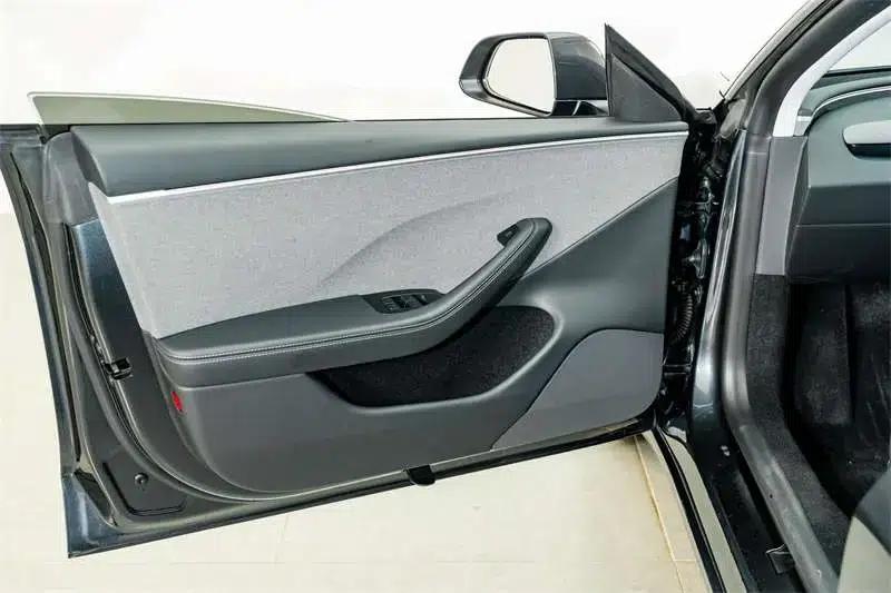 Model 3 2023 Rear-Wheel Drive — миниатюра 16