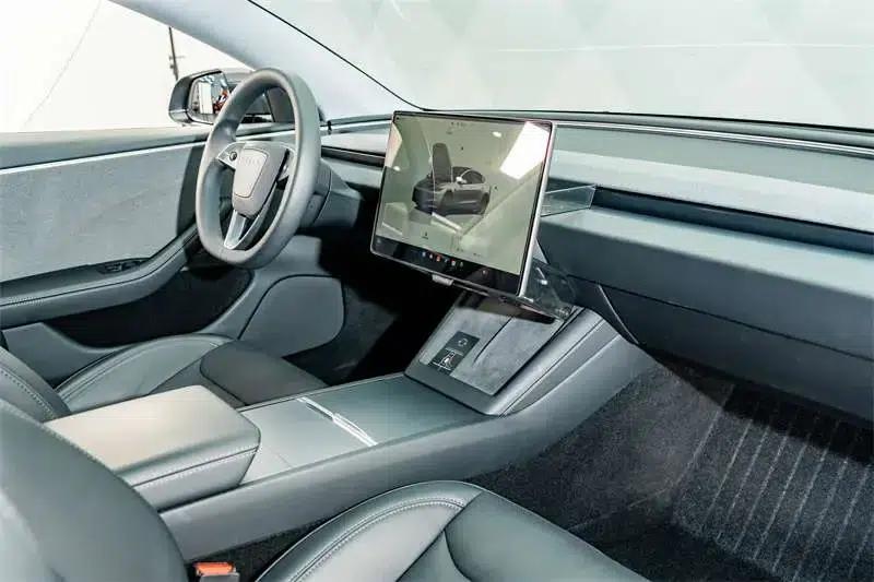 Model 3 2023 Rear-Wheel Drive — миниатюра 20
