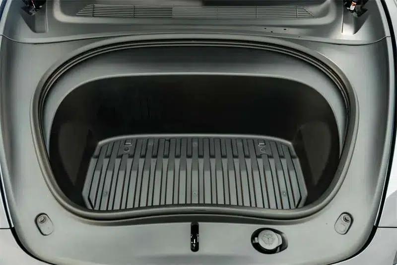 Model 3 2023 Rear-Wheel Drive — миниатюра 25
