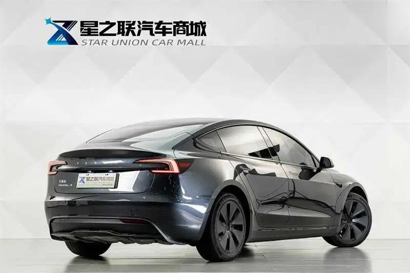 Model 3 2023 Rear-Wheel Drive — миниатюра 5