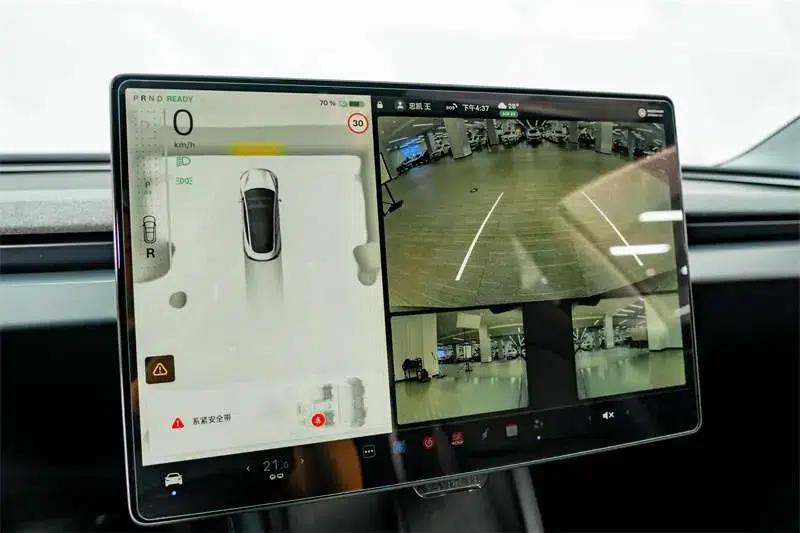Model 3 2023 Rear-Wheel Drive — миниатюра 9