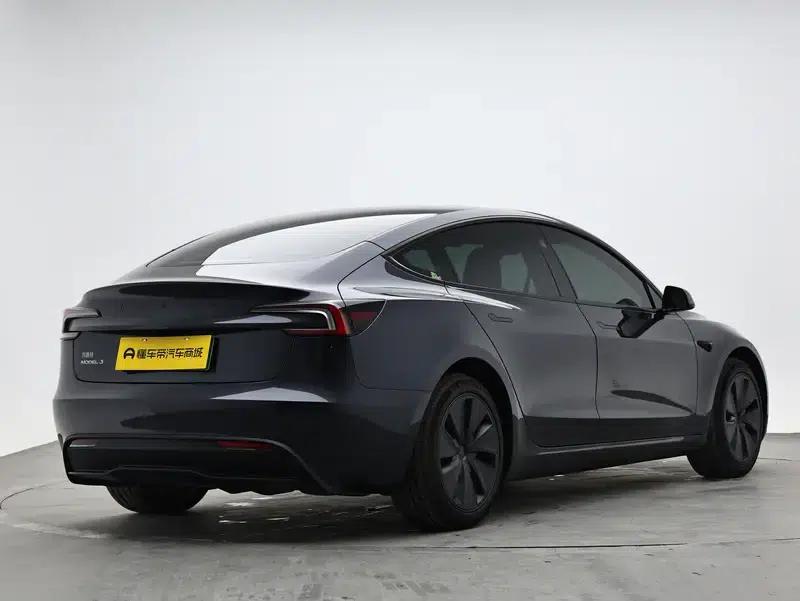 Model 3 2025 Rear-Wheel Drive — миниатюра 7