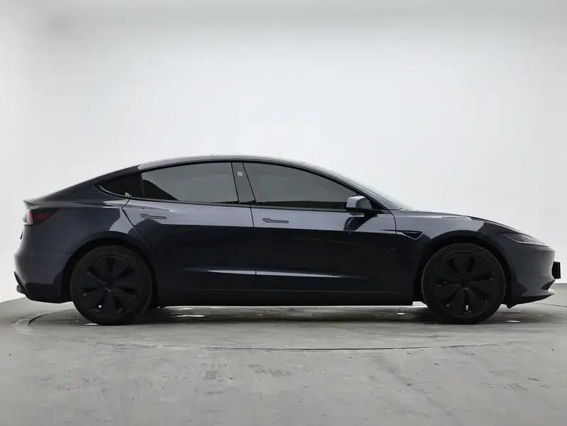Model 3 2025 Rear-Wheel Drive — миниатюра 8