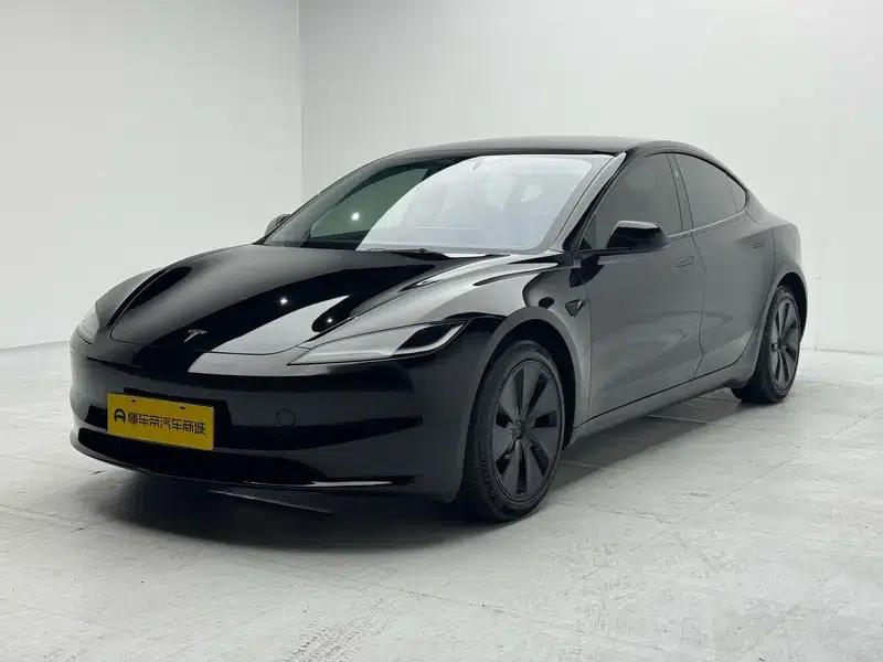 Model 3 2023 Rear-Wheel Drive — миниатюра 1