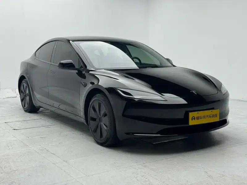 Model 3 2023 Rear-Wheel Drive — миниатюра 3