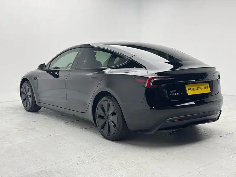 Model 3 2023 Rear-Wheel Drive — миниатюра 5