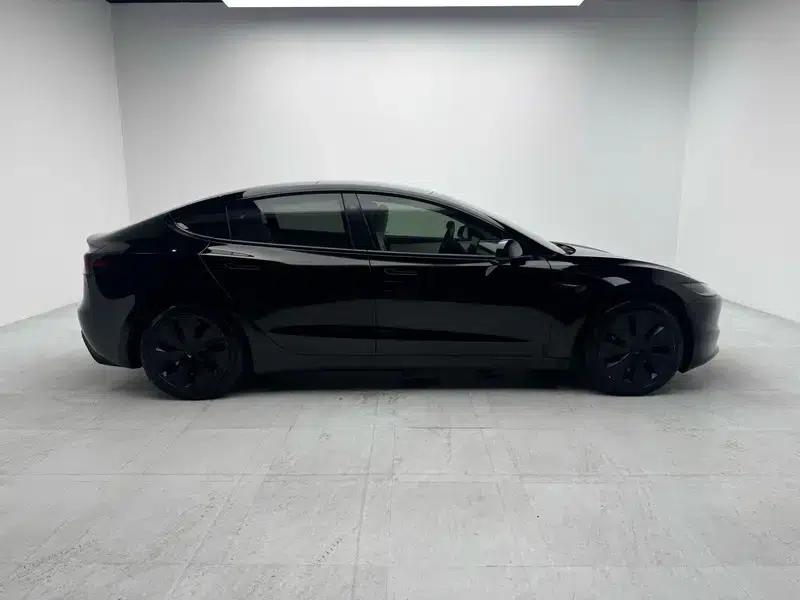 Model 3 2023 Rear-Wheel Drive — миниатюра 8