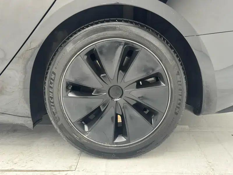 Model 3 2023 Rear-Wheel Drive — миниатюра 9