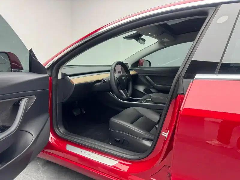 Model 3 2019 Standard Range Rear-Wheel Drive Upgrade — миниатюра 17