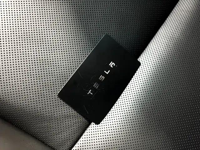 Model 3 2023 Rear-Wheel Drive — миниатюра 11