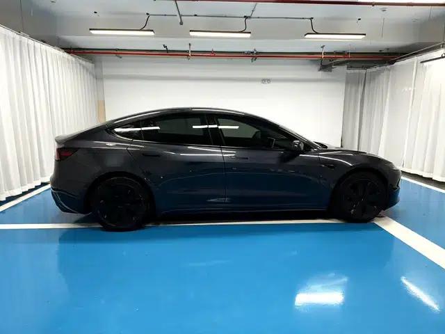 Model 3 2023 Rear-Wheel Drive — миниатюра 8