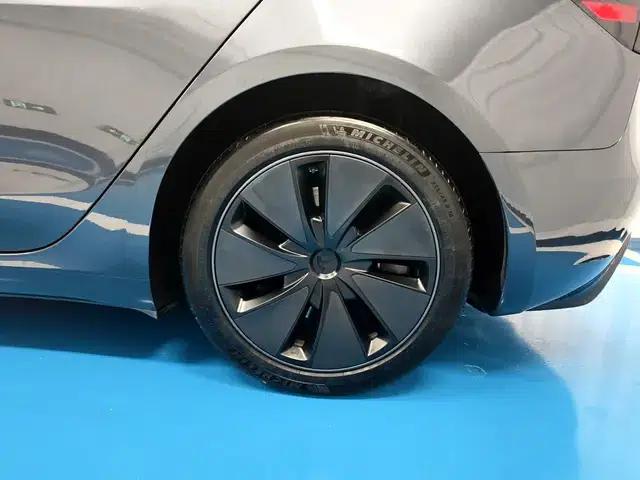 Model 3 2023 Rear-Wheel Drive — миниатюра 9